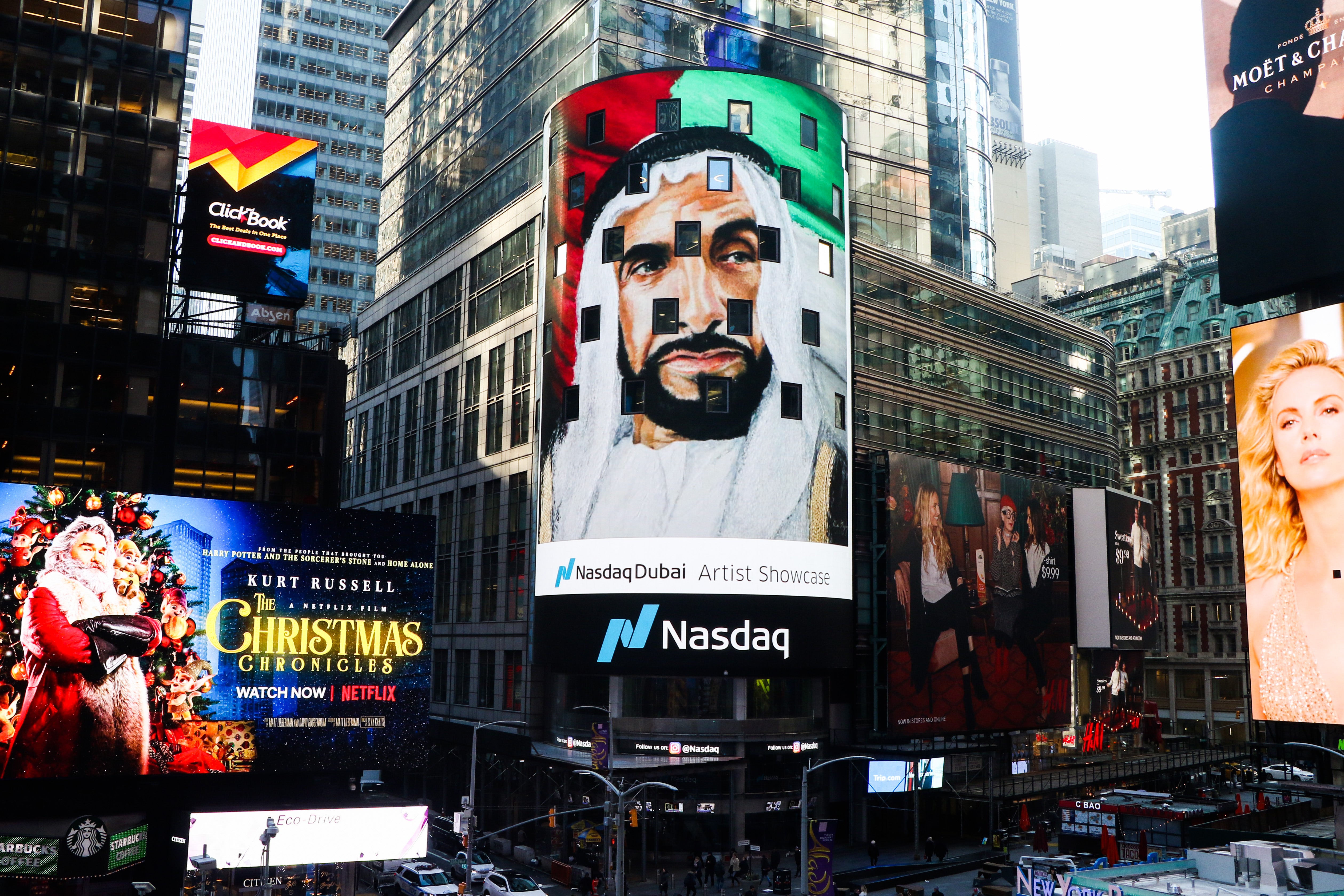 Mai Majdy's (Sheikh Zayed Portrait) oil painting on NASDAQ building at Times Square New York